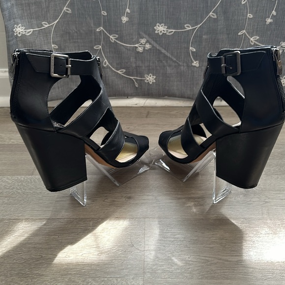 Vince Camaro high heeled shoes - Picture 7 of 8